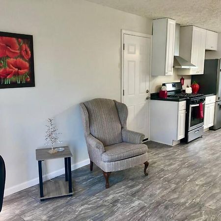 Trestle Creek Farm- Farmhouse Suite Bloomington Extérieur photo
